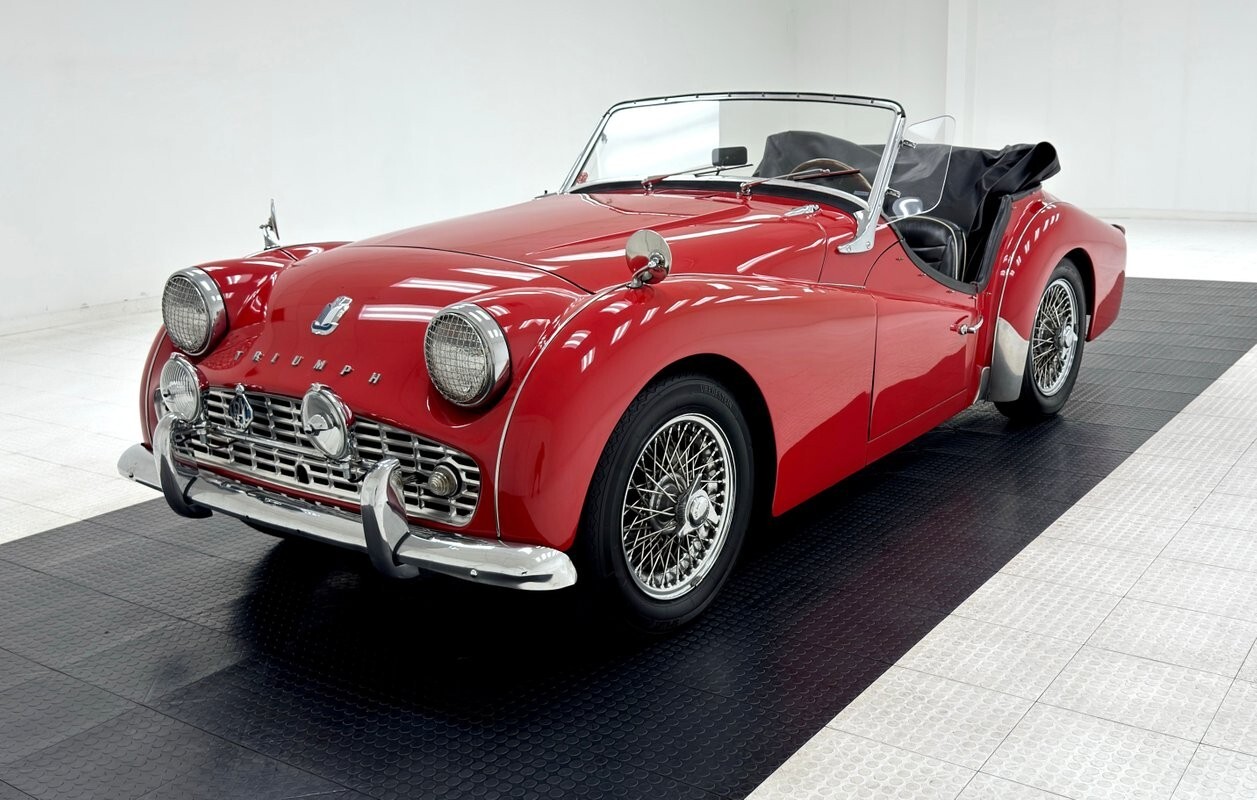 1960 Triumph TR3 Roadster - photo 2
