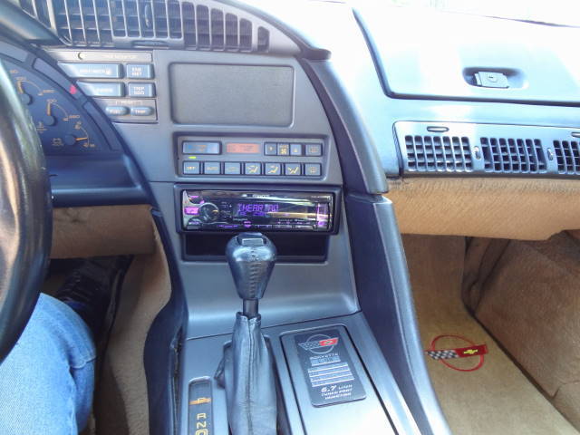 1990 Chevrolet Corvette Base Hatchback 2-Door - photo 7
