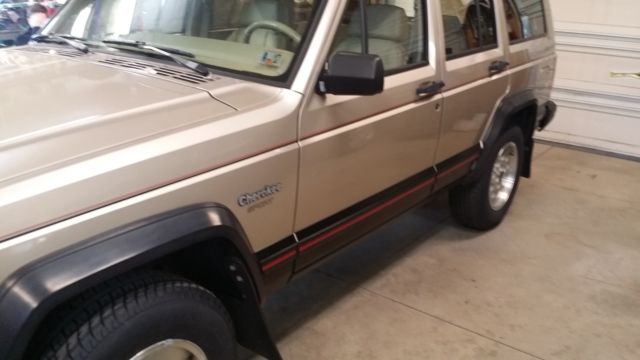 1994 Jeep Cherokee Cherokee Sport - photo 5