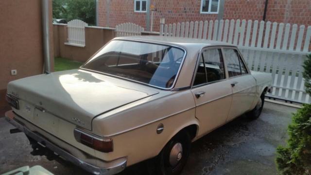 1970 Audi 100 4 door - photo 6