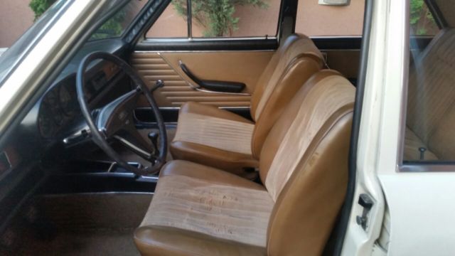 1970 Audi 100 4 door - photo 8