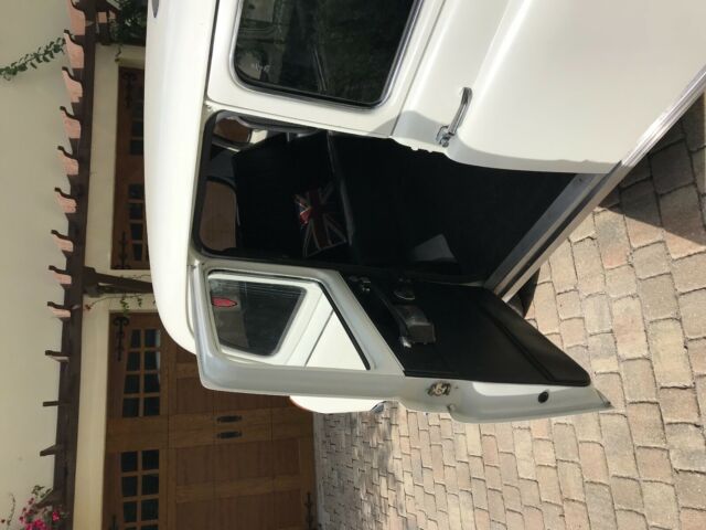 1967 Austin FX4 - photo 4