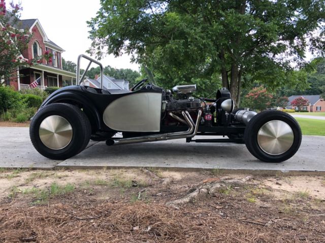 1931 Ford Model T - photo 3