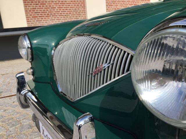 Austin Healey 100 - 1954 Nut and bolt restored matching numbers 1954 Austin Healey 100 Green leather