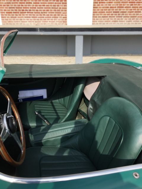 1954 Austin Healey 100 Green leather - photo 8