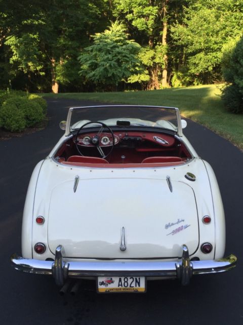 1962 Austin Healey 3000 BT-7 2x2 with operating electric overdrive - photo 4