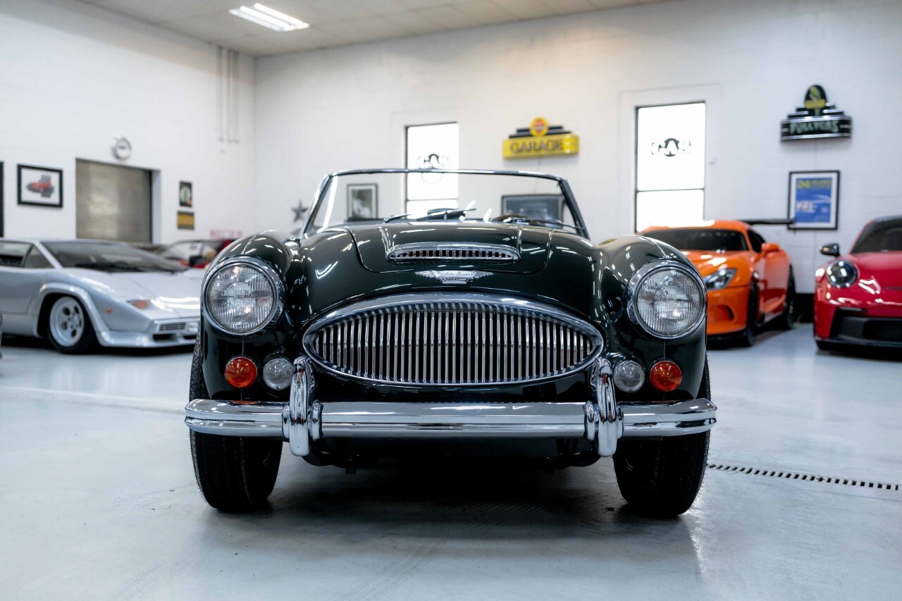 1967 Austin-Healey 3000 Mark III Convertible - photo 4