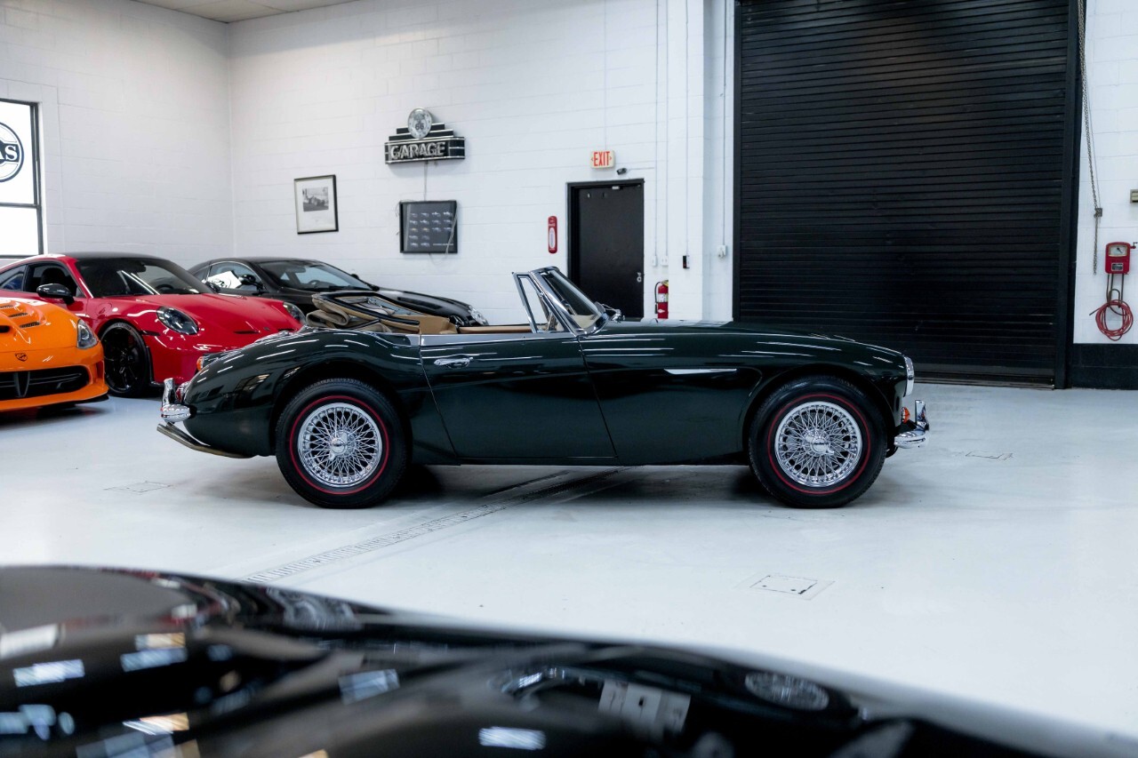 1967 Austin-Healey 3000 Mark III Convertible - photo 6