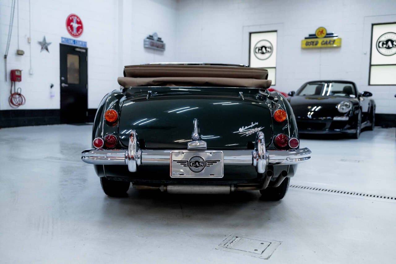 1967 Austin-Healey 3000 Mark III Convertible - photo 8