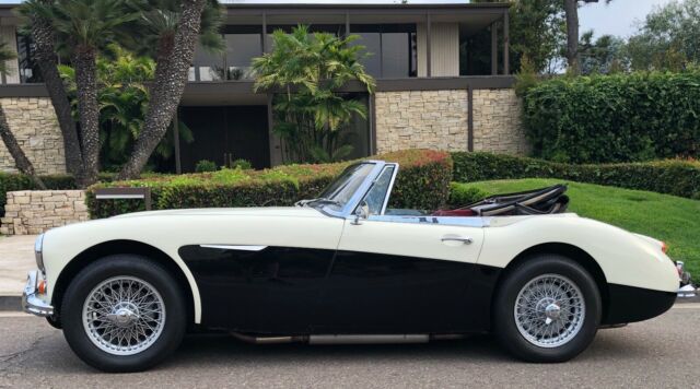 1966 Austin Healey 3000