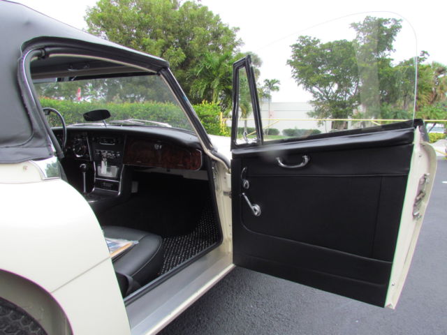 1967 Austin Healey 3000 BJ8 Mk III Convertible - photo 10