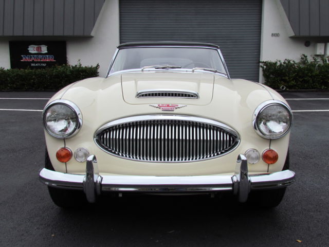 1967 Austin Healey 3000 BJ8 Mk III Convertible - photo 8