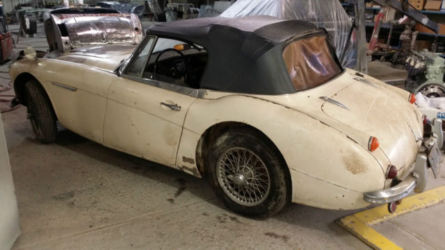 1967 Austin Healey 3000 - photo 6