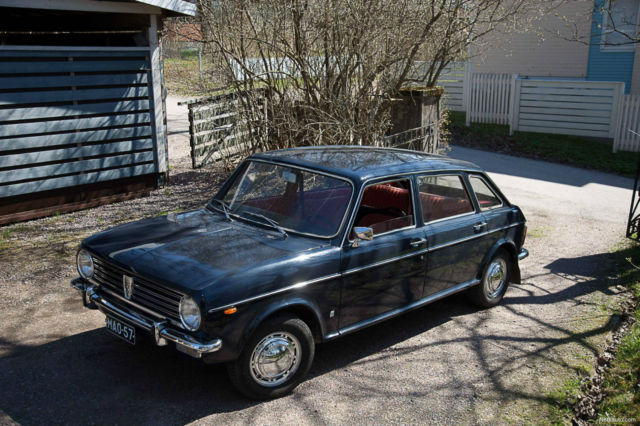 1971 Austin Maxi Red Vinyl
