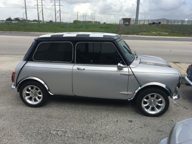 Austin Mini Cooper MK-II 1979 SILVER AND BLACK ROOF 1970 Austin Austin MINI Cooper