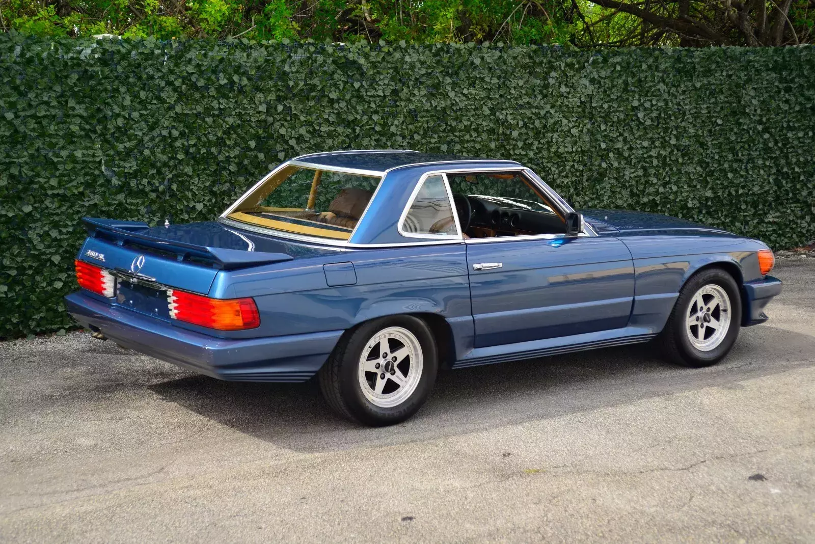 1984 Mercedes-Benz SL-Class Roadster - photo 4