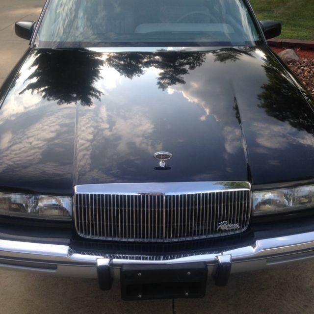 1990 Buick Riviera - photo 3