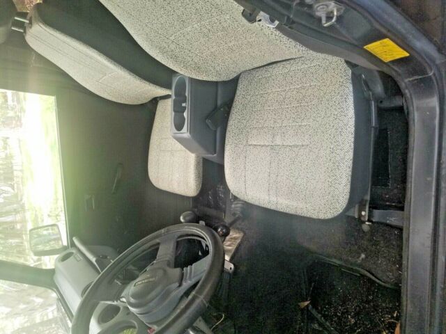 1987 Suzuki Samurai BLAK-WHITE