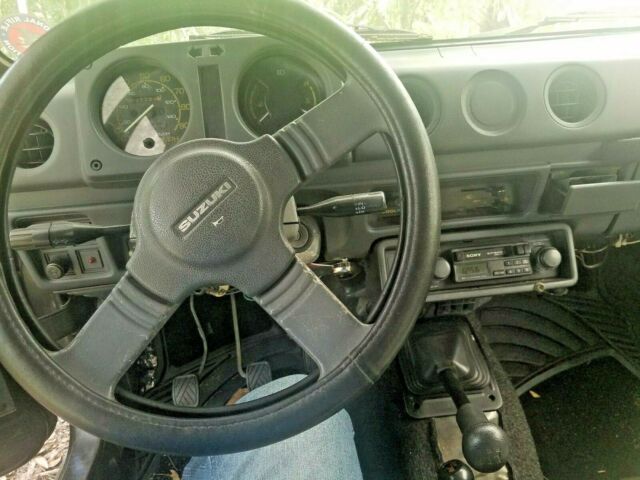 1987 Suzuki Samurai BLAK-WHITE - photo 2