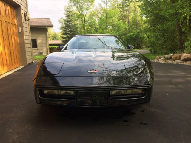 1990 Chevrolet Corvette - photo 2