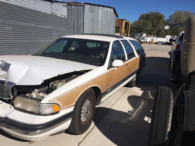 19920000 Buick Roadmaster - photo 3