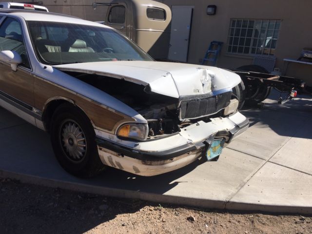 19920000 Buick Roadmaster - photo 5