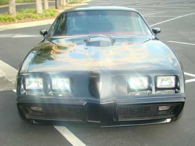 automobile ads 1981 Pontiac Firebird T/A