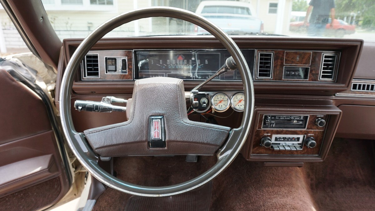 1983 Oldsmobile Cutlass - photo 12
