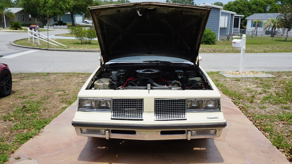 1983 Oldsmobile Cutlass - photo 2