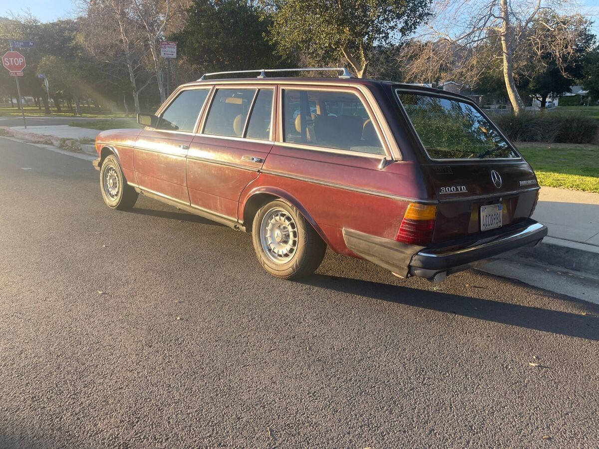 1982 Mercedes-Benz 300-Series - photo 4