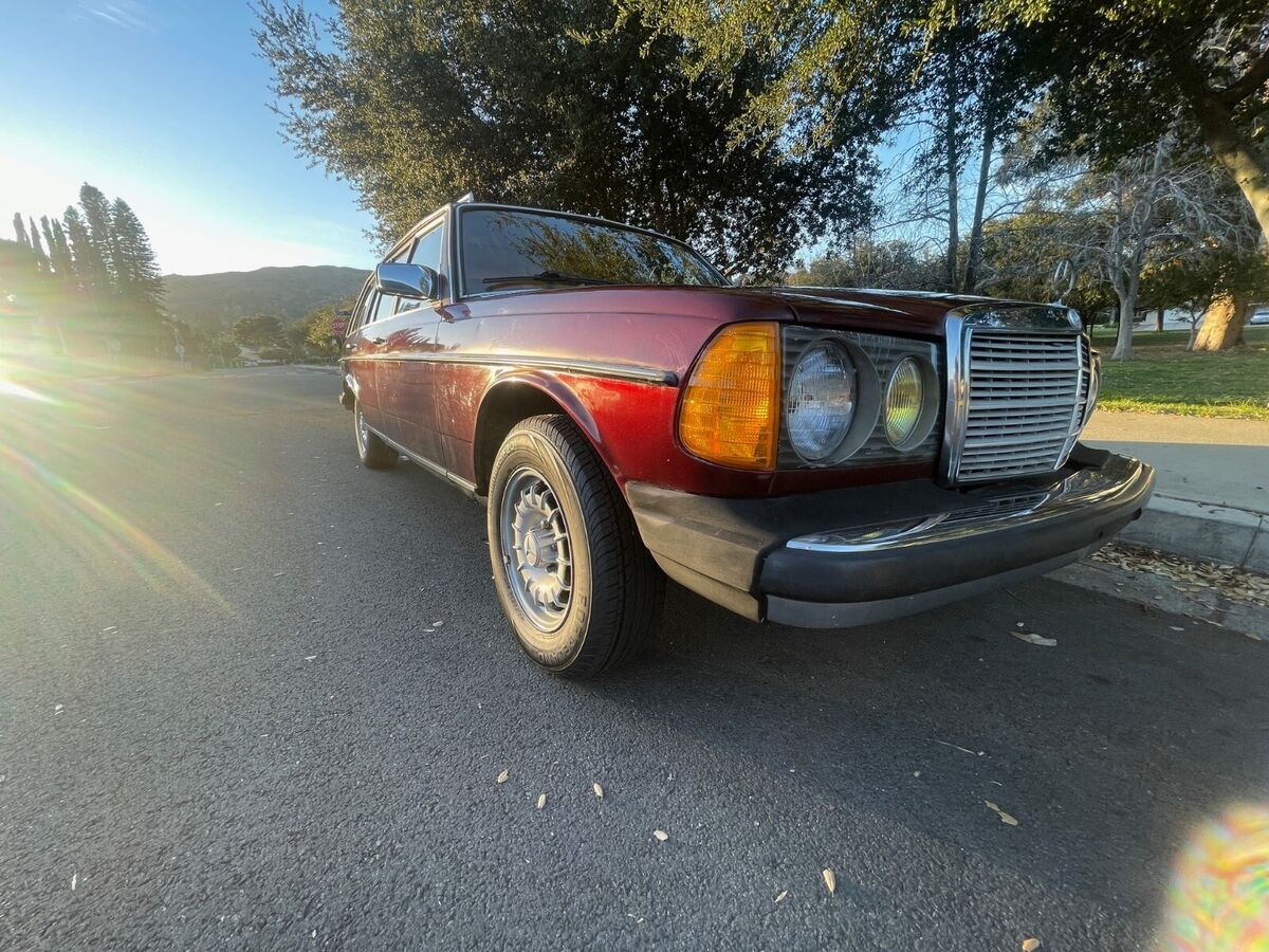 1982 Mercedes-Benz 300-Series - photo 9