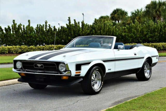 Award Winning 1971 Mustang Convertible 302 Power Steering, Brakes 1971 Ford Mustang Convertible 302 Auto Power Steering & Brakes