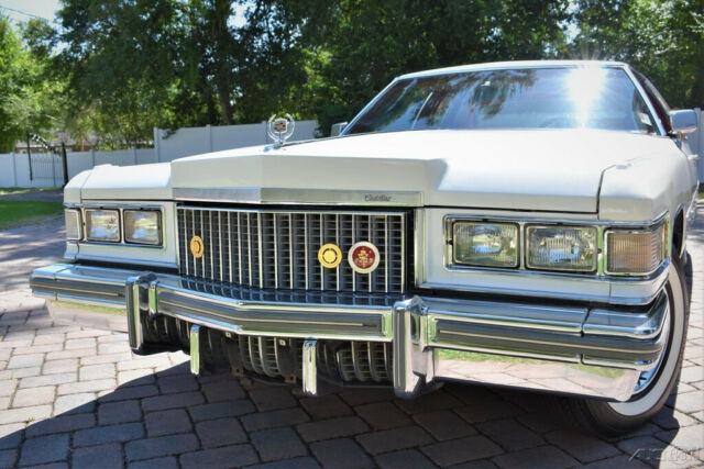 1975 Cadillac DeVille 500 ci Automatic Fully loaded - photo 4