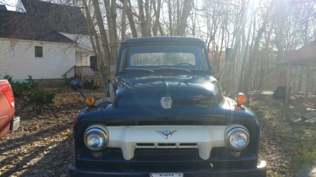 Awesome 1954 Ford F600 with Low miles. Original 1954 Ford Other White