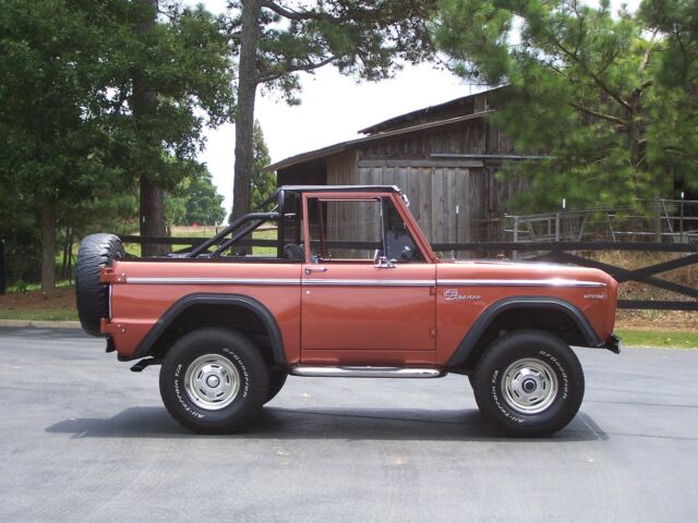 1969 Ford Bronco Sport - photo 2