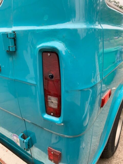 1970 Ford E-Series Van Window - photo 11