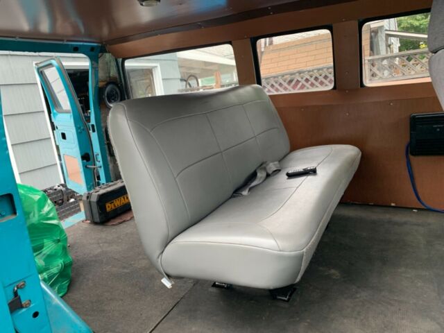 1970 Ford E-Series Van Window - photo 5