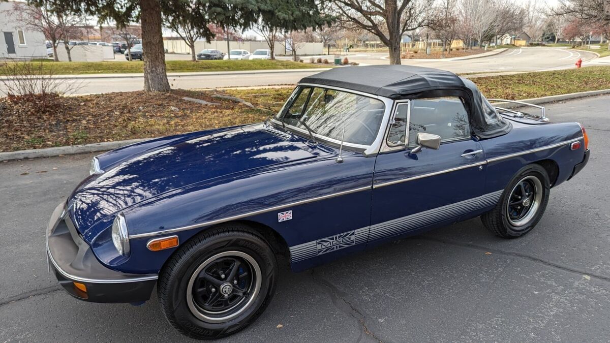 AWESOME 1977 MG MGB ROADSTER 1977 MG MGB