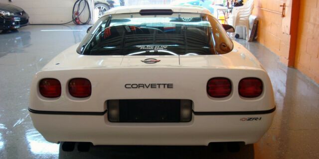 1990 Chevrolet Corvette ZR1 - photo 4