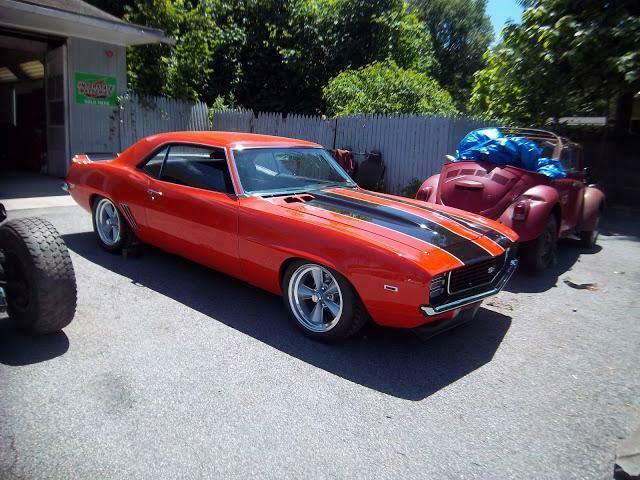 Awesome Build! , Tremec T56 6-Spd, A/C, Wilwood disc's,Currie 9 unch rear 1969 Chevrolet Camaro Pro Touring