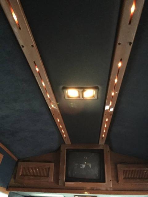 1994 Ford E-Series Van - photo 6