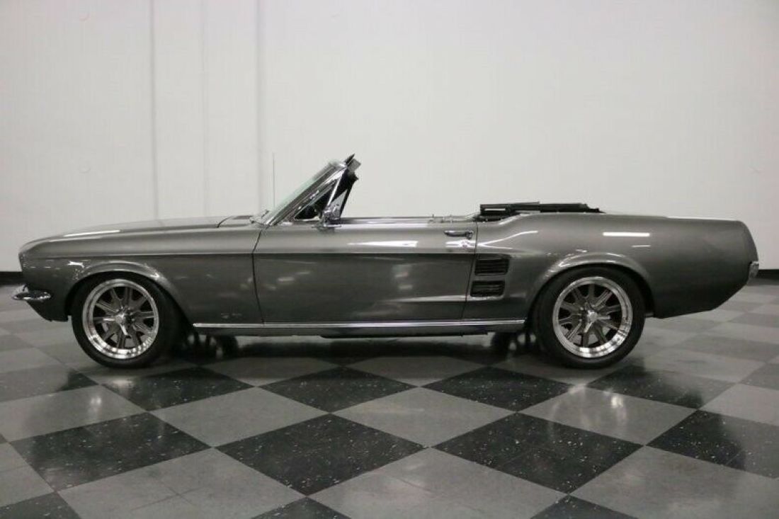 1967 Ford Mustang Convertible Restomod - photo 3