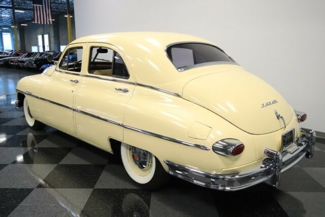 1950 Packard Eight Touring Sedan - photo 10