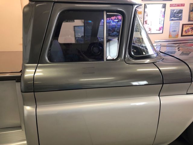 1961 Chevrolet C-10 Apache Stepside - photo 6