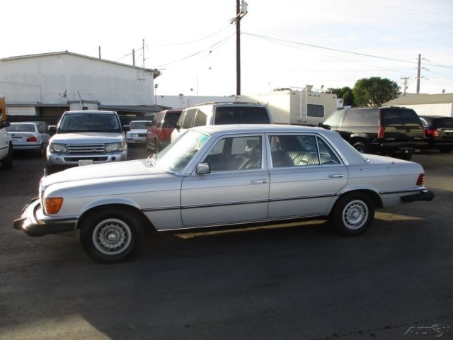 1975 Mercedes-Benz 400-Series - photo 2