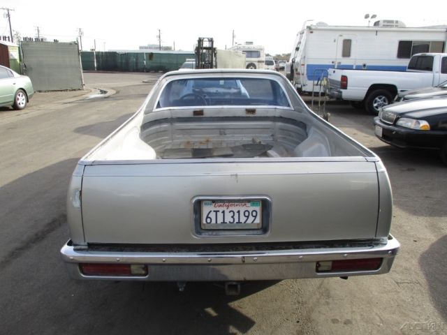 1983 Chevrolet El Camino Base Standard Cab Pickup 2-Door - photo 4