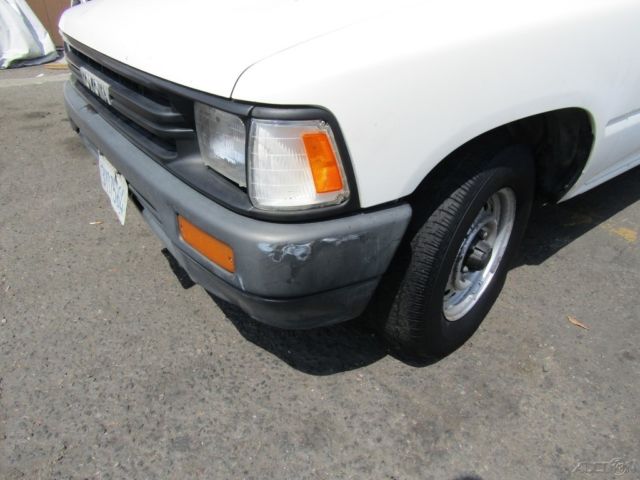 1989 Toyota Pickup Deluxe - photo 10