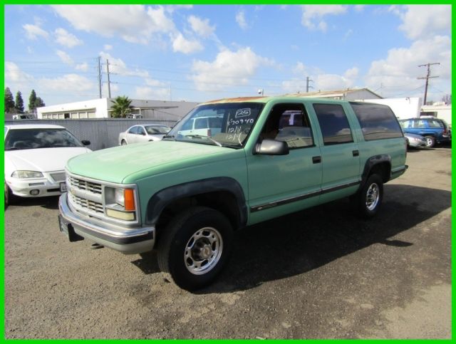 B 1994 Chevrolet Suburban Cheyenne Used 5.7L V8 16V Automatic SUV NO RESERVE 1994 Chevrolet Suburban Cheyenne