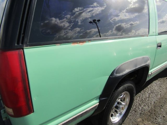1994 Chevrolet Suburban Cheyenne - photo 10