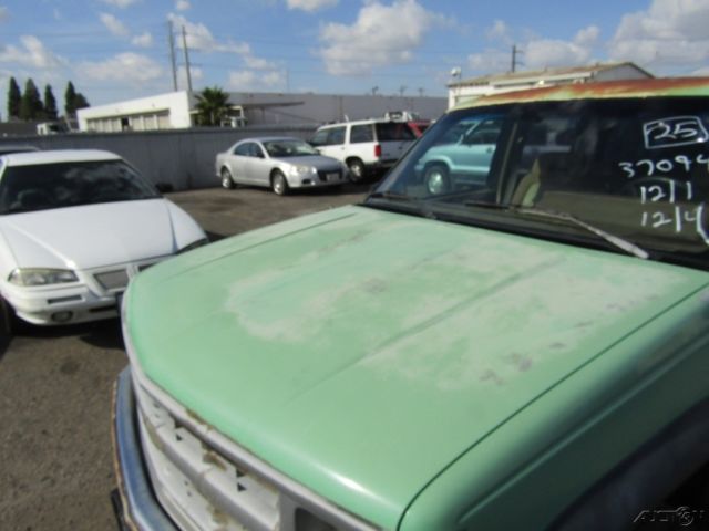 1994 Chevrolet Suburban Cheyenne - photo 5
